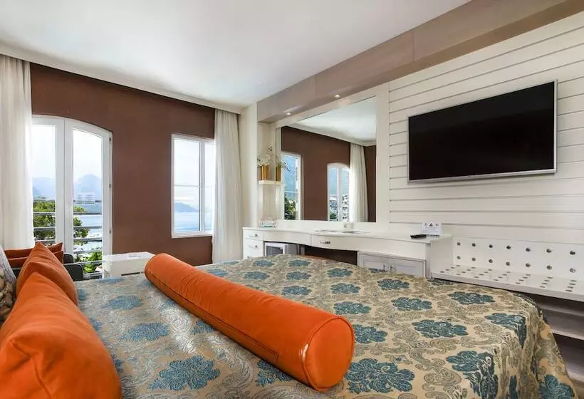 サイドオーシャンビュースタンダードルーム, Orange County Kemer