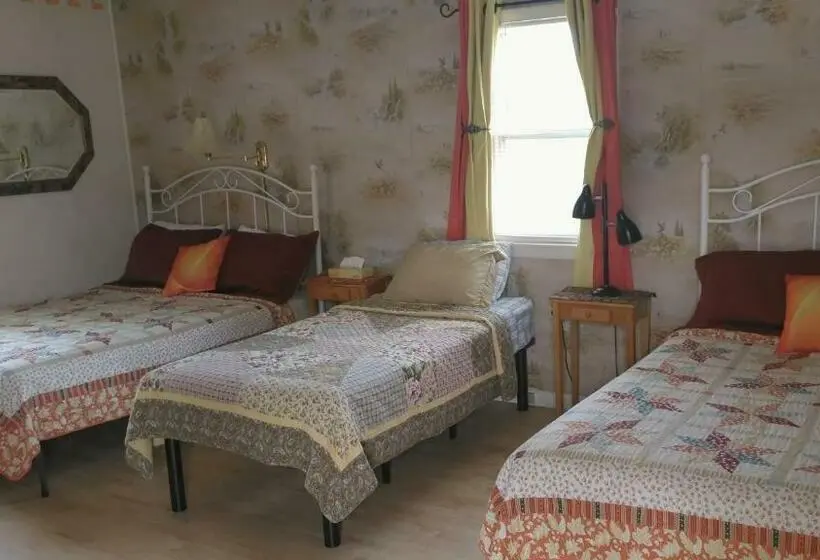 ファミリールーム, Midway Lodging
