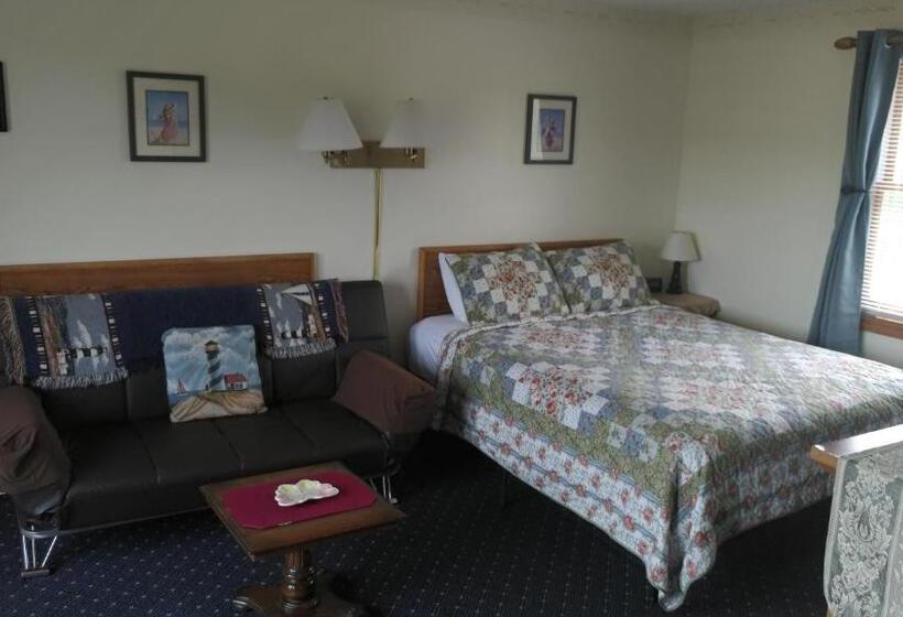 غرفة ديلوكس مزودة بشرفة, Midway Lodging