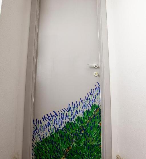 Номер Стандарт, Il Giramondo