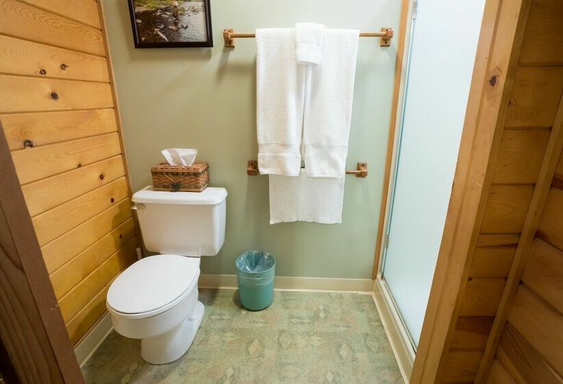 오두막, Steamboat Inn