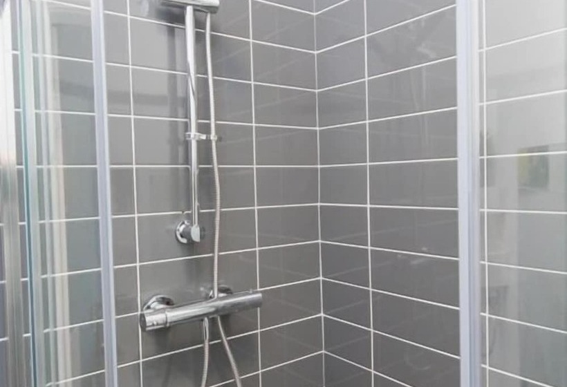 スタンダードルーム, Townhouse @ 166 Ruskin Road Crewe