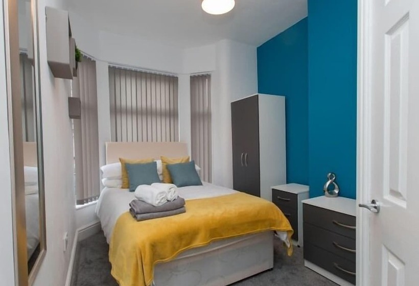 スタンダードルーム, Townhouse @ 166 Ruskin Road Crewe