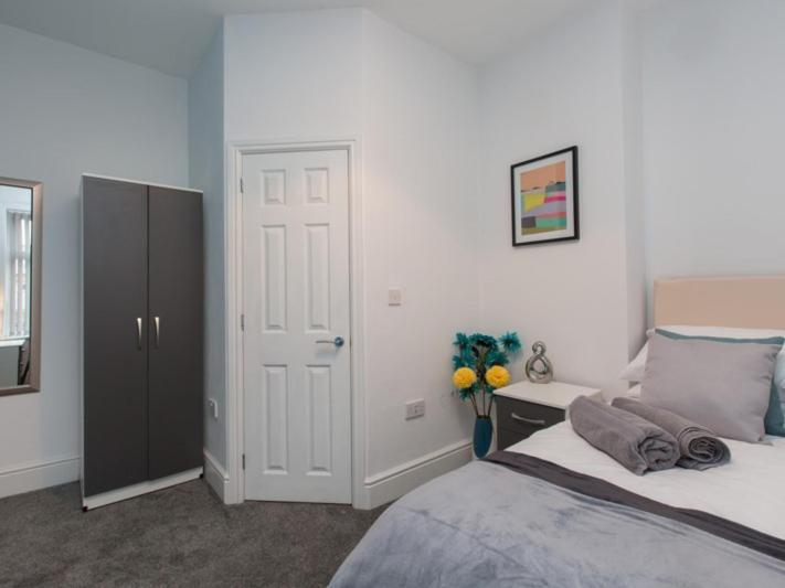 スタンダードルーム, Townhouse @ 166 Ruskin Road Crewe