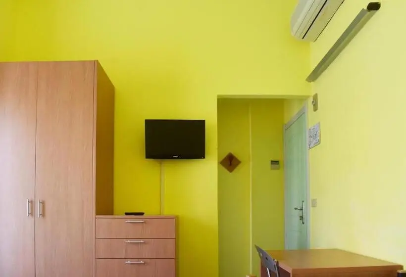 スタンダードトリプルルーム, Casa Per Ferie Nostra Signora Tonfano