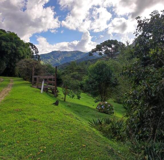 家庭山景房, Residencial Das Araucárias