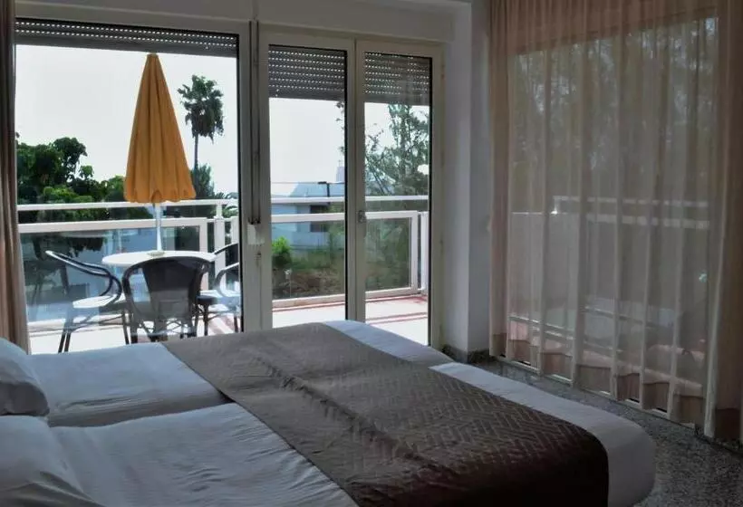 آپارتمان 1 خوابه با چشم‌انداز جانبی دریا, Apartamentos Montemayor