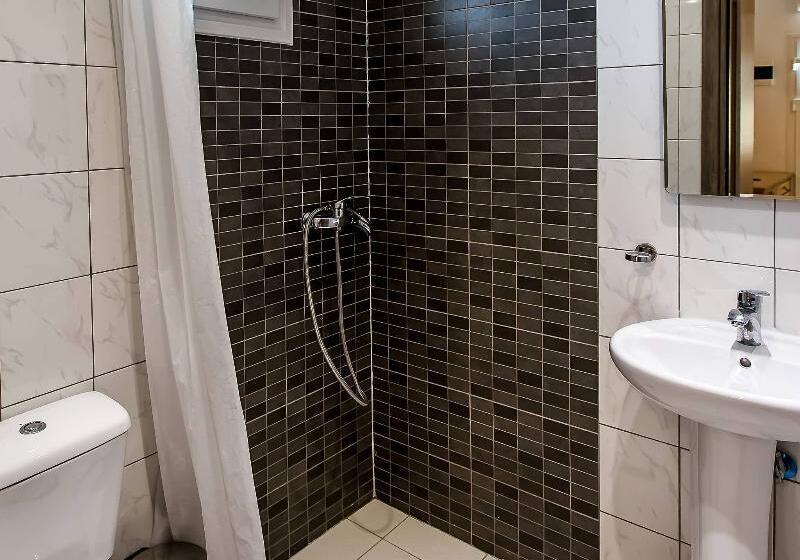 דירת חדר, Apartamentos Montemayor