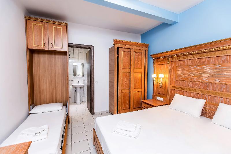 דירת חדר, Apartamentos Montemayor