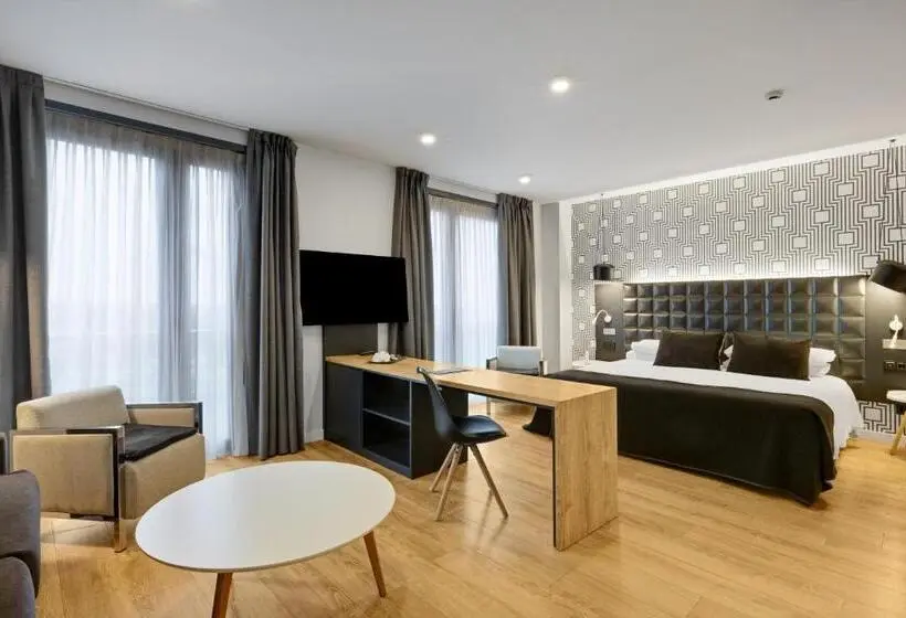 سوییت, B&B HOTEL Tarragona Valls
