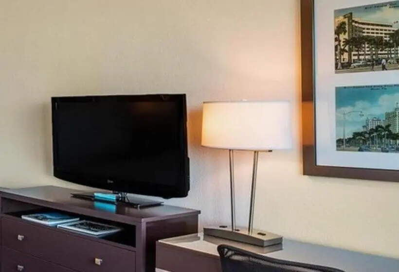 اتاق استاندارد با چشم‌انداز, Holiday Inn Hotel Port Of Miami Downtown, An Ihg