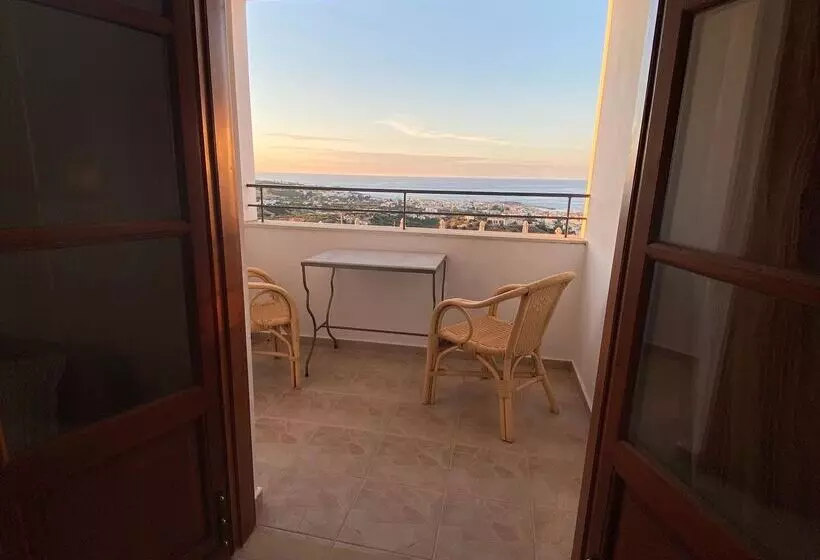 オーシャンビュースイート, Amazones Village Suites