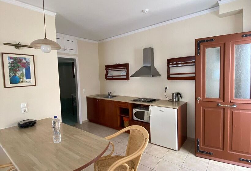 סוויטה נוף לים, Amazones Village Suites