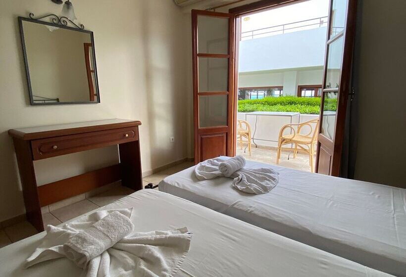 סוויטת ג'וניור נוף לגינה, Amazones Village Suites