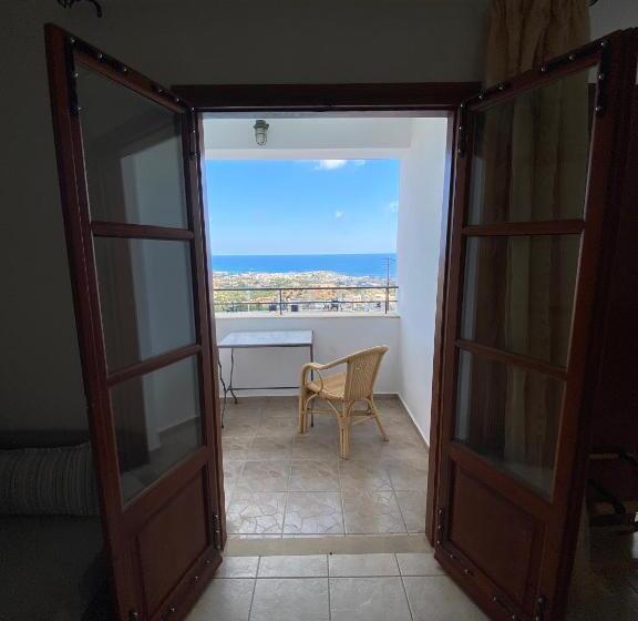 جناح مطلّ علي البحر, Amazones Village Suites