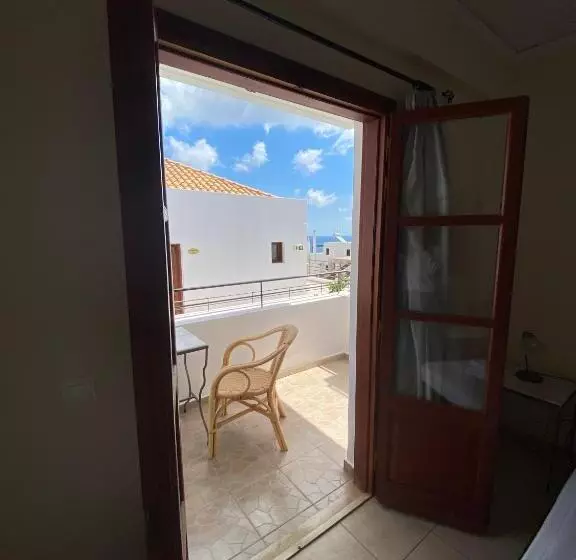 サイドシービュースイート, Amazones Village Suites