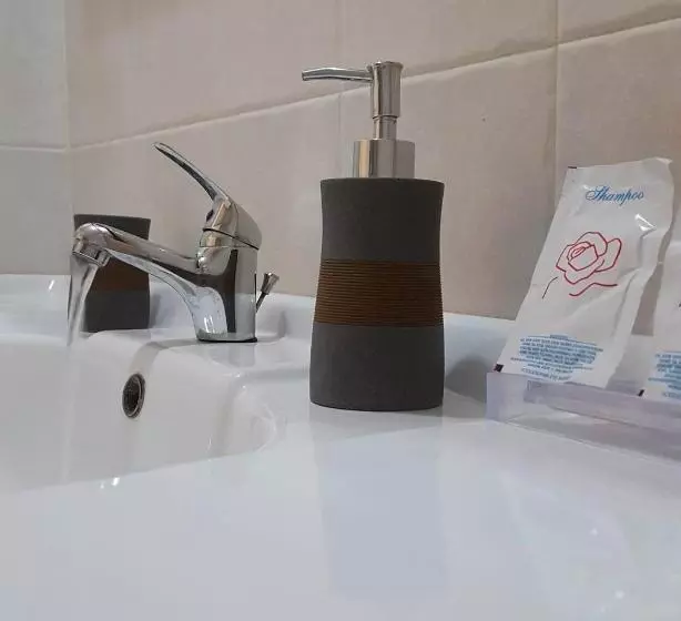 スイート, Amazones Village Suites