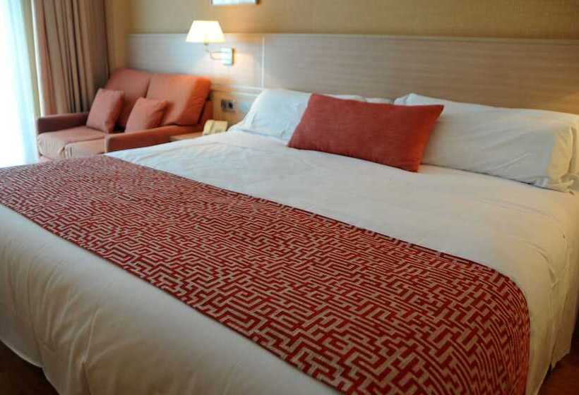 スタンダードトリプルルーム, Class Valls