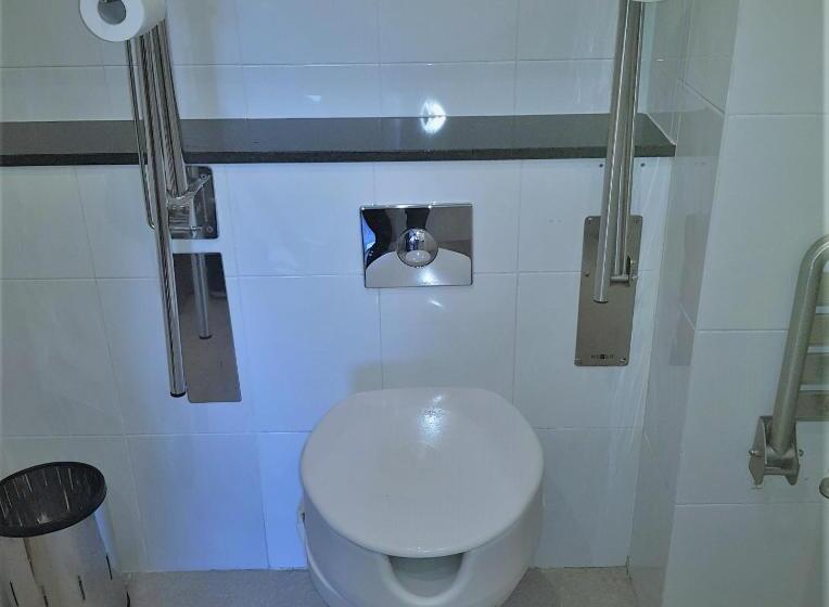 Номер Стандарт, Holiday Inn Express Molins De Rei, An Ihg