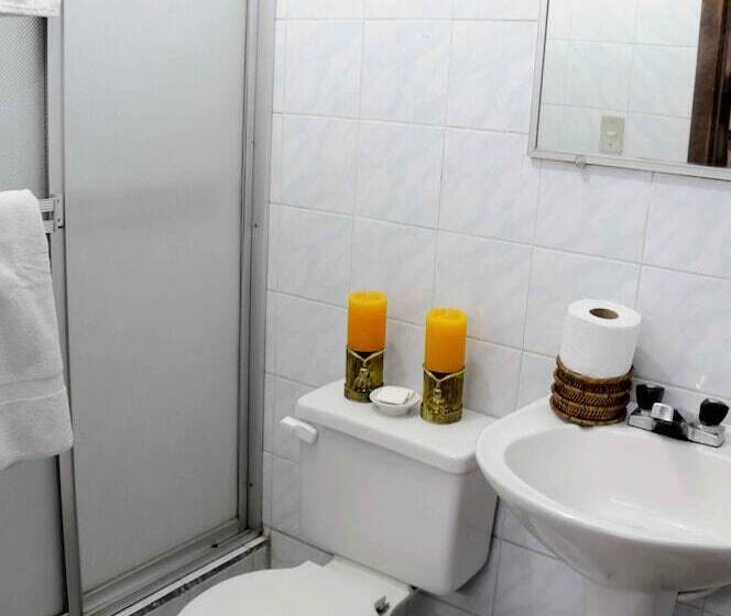 スタンダード４人部屋, Margarita 2