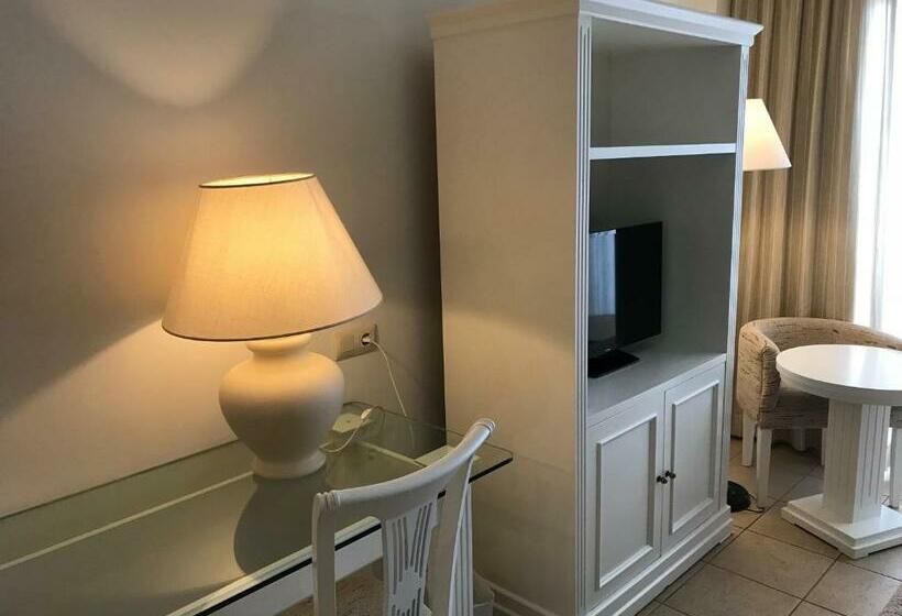 غرفة قياسية, Ohtels Cabogata