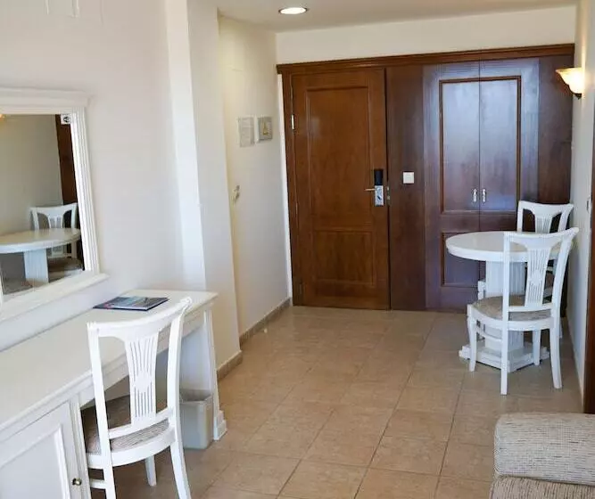 سوییت, Ohtels Cabogata