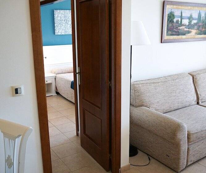 جناح, Ohtels Cabogata