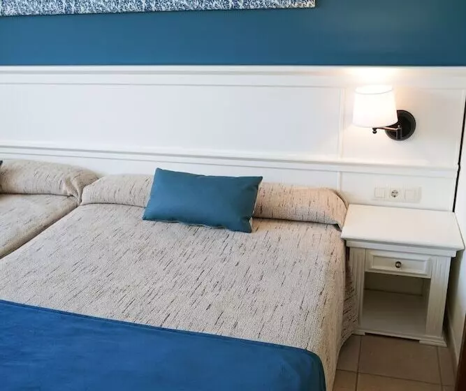 اتاق استاندارد سه نفره, Ohtels Cabogata