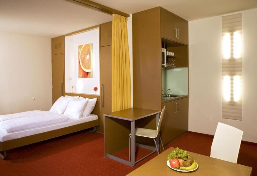 スタンダードスタジオ, Orange Wings Wiener Neustadt