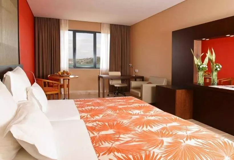 سوئیت کلاسیک, Pestana Tropico Ocean & City