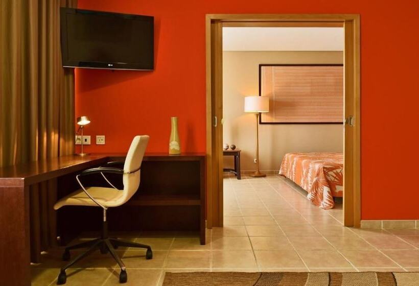 Люкс Классика, Pestana Tropico Ocean & City