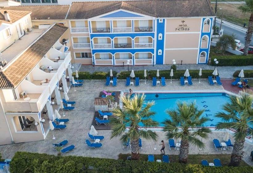 اتاق سوپریور, Petros