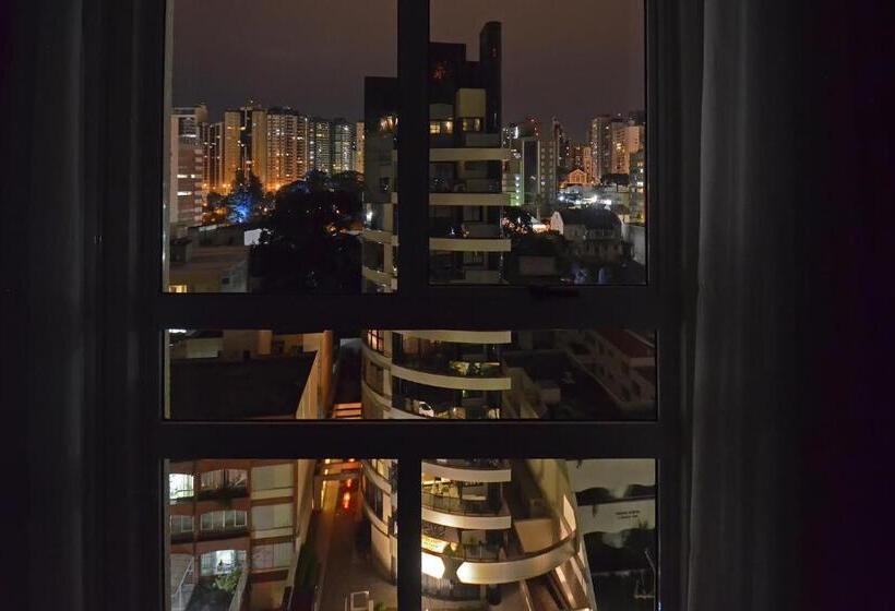 اتاق کلاس بیزنس, Quality Hotel Curitiba