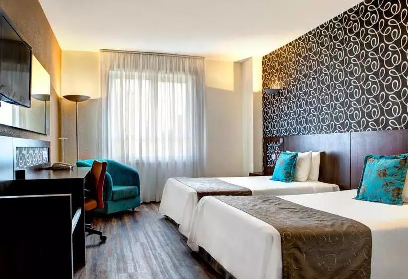 Superior-huone, Quality Hotel Curitiba