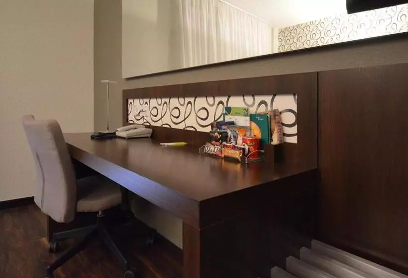 Superior-huone, Quality Hotel Curitiba