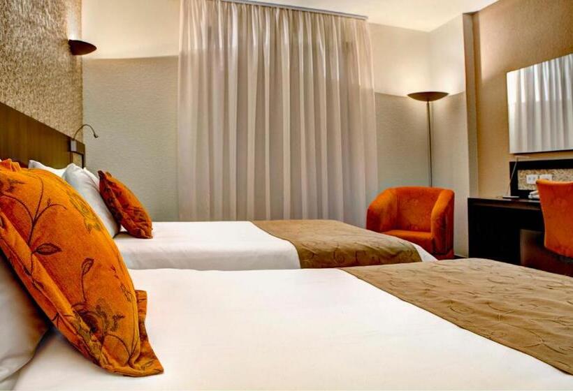 חדר דלוקס, Quality Hotel Curitiba