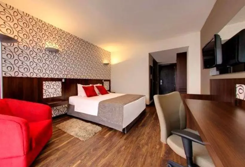Bisneshuone, Quality Hotel Curitiba