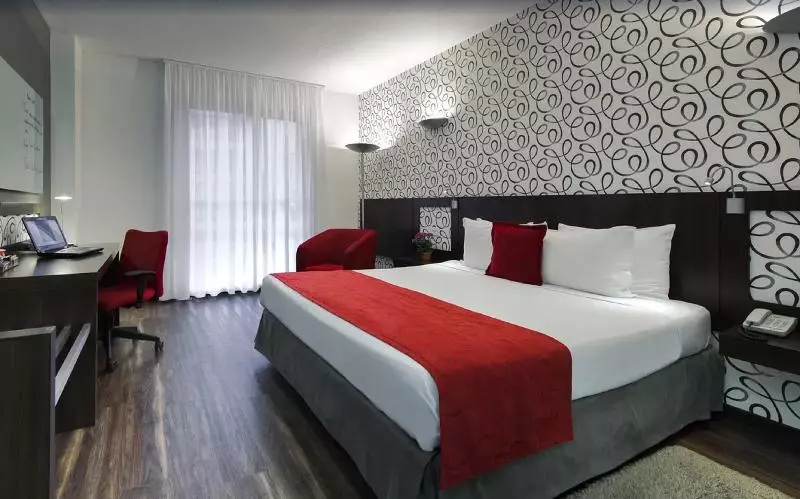 Superior-huone, Quality Hotel Curitiba
