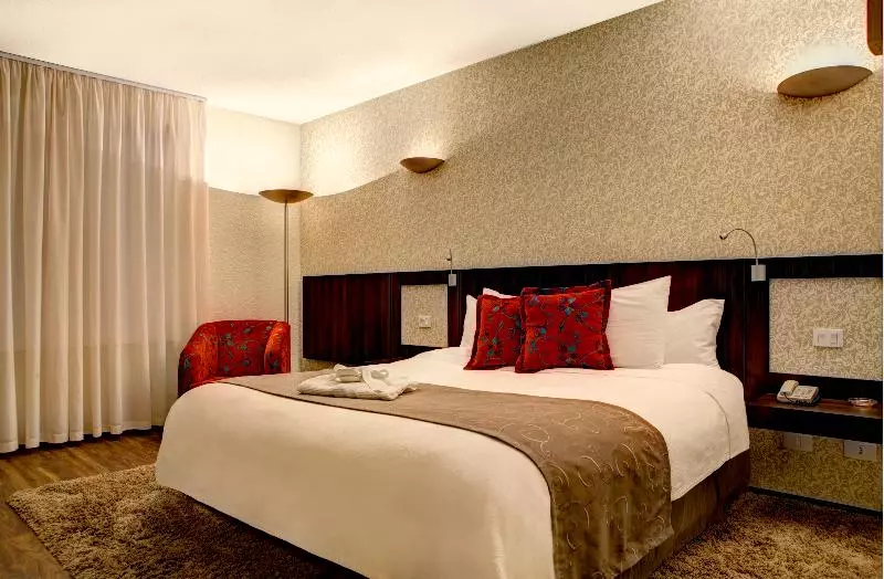 Bisneshuone, Quality Hotel Curitiba