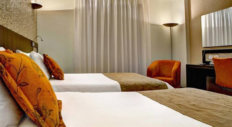 חדר דלוקס, Quality Hotel Curitiba