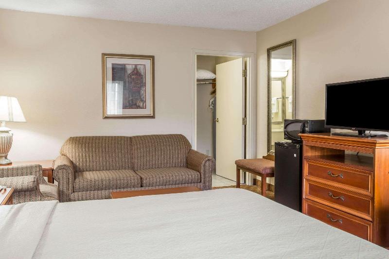 Стандартный Номер Кровать Кинг, Quality Inn & Suites Hanes Mall