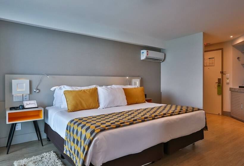 סוויטה דלוקס, Radisson Recife