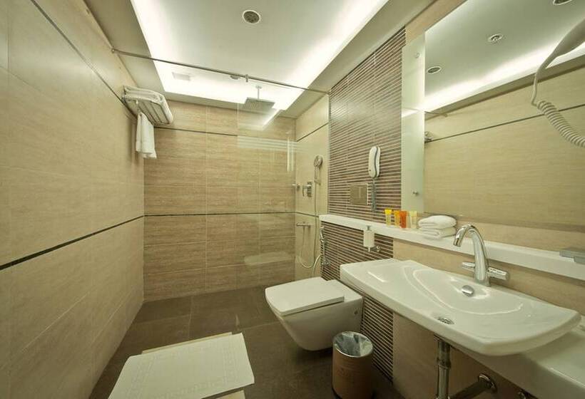 行政房间, Ramada Chennai Egmore