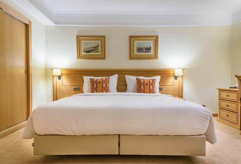 سوییت, Real Palacio