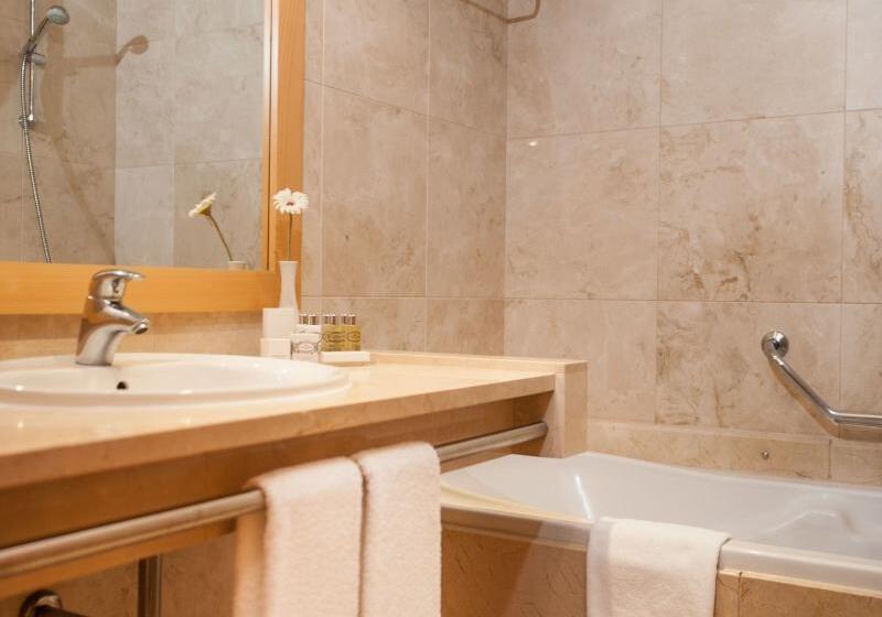 اتاق استاندارد یک نفره, Real Palacio