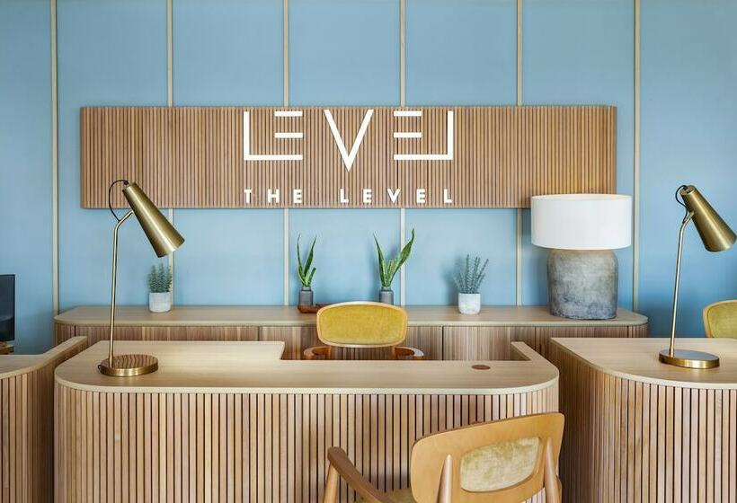 주니어 스위트, The Level At Melia Villaitana