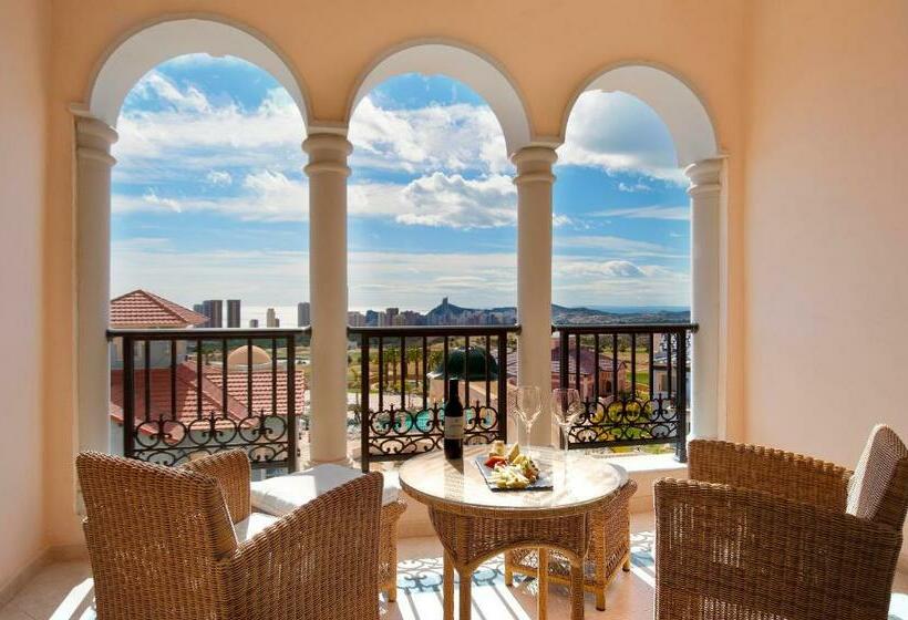 اتاق پرمیوم, The Level At Melia Villaitana