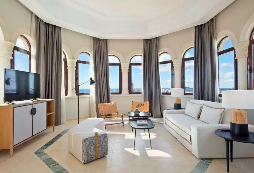 ペントハウスルーム, The Level at Melia Villaitana