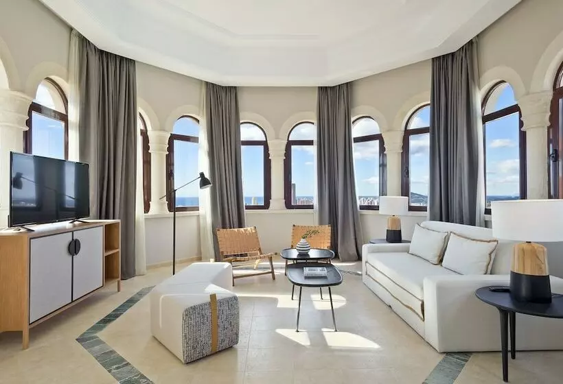 ペントハウスルーム, The Level at Melia Villaitana