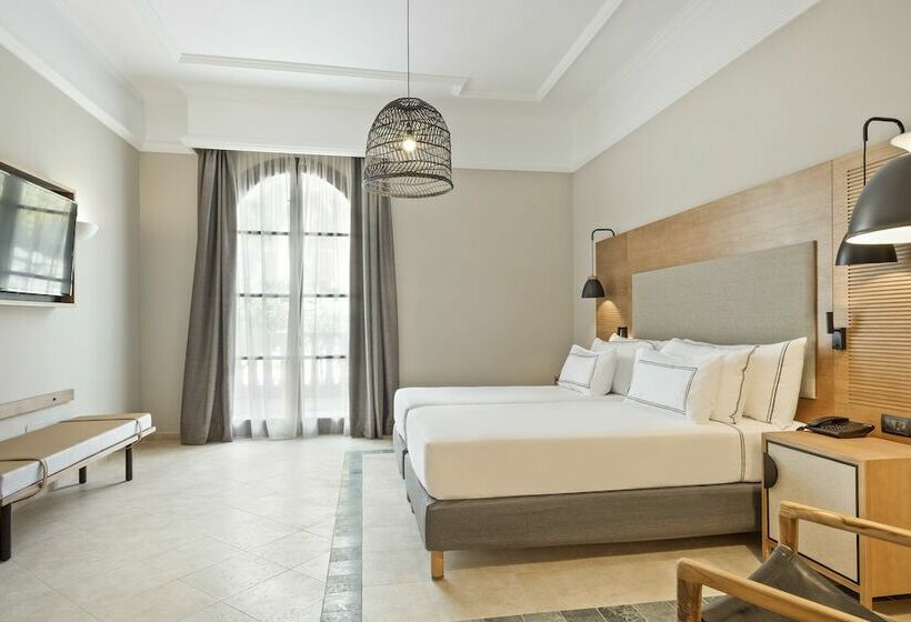 펜트하우스 룸, The Level At Melia Villaitana